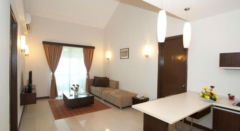 メルシン Hotel Felda Residence Tanjung Leman 3つ星 ホテル プール