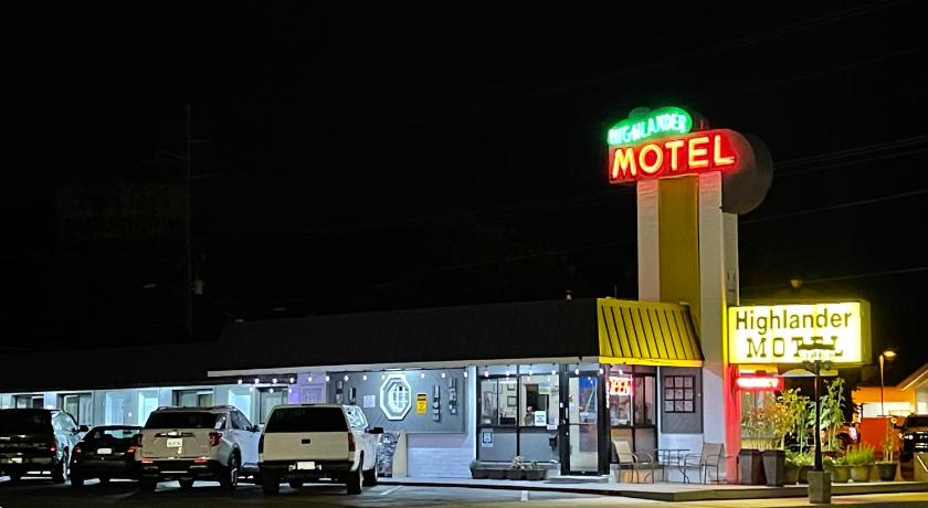 Highlander Motel photo