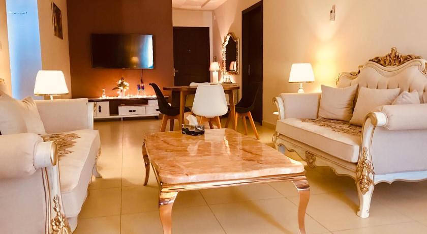 Atrium high Suite 2bed family apartment near Giga Mall photo