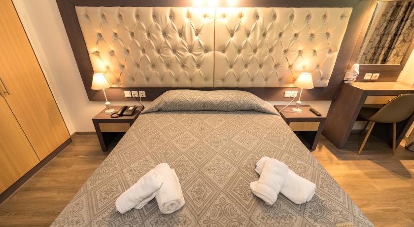 Famissi Eden Hotel