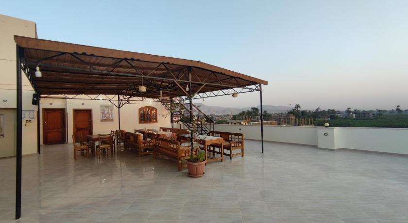 ルクソール DREAM ISLAND Hotel 2つ星 ホテル レストラン