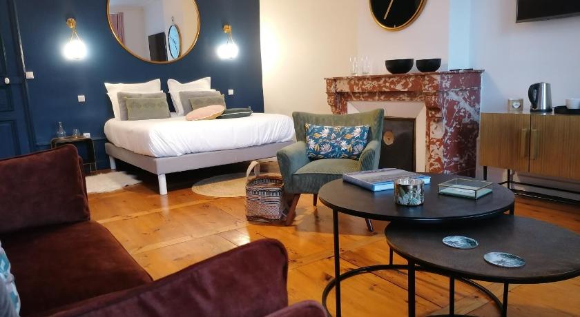 Le 43-3 avec sauna privatif — Hotel in Le Puy-en-Velay