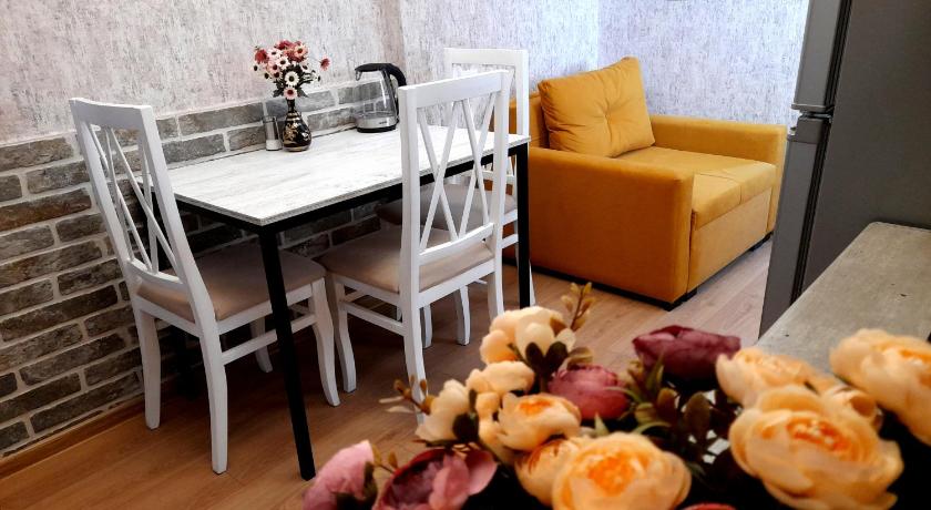 Yellow Apartment — Hotel in Tbilisi