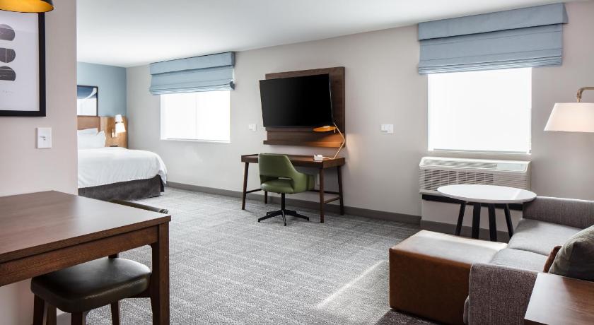 Staybridge Suites Iowa City  Coralville