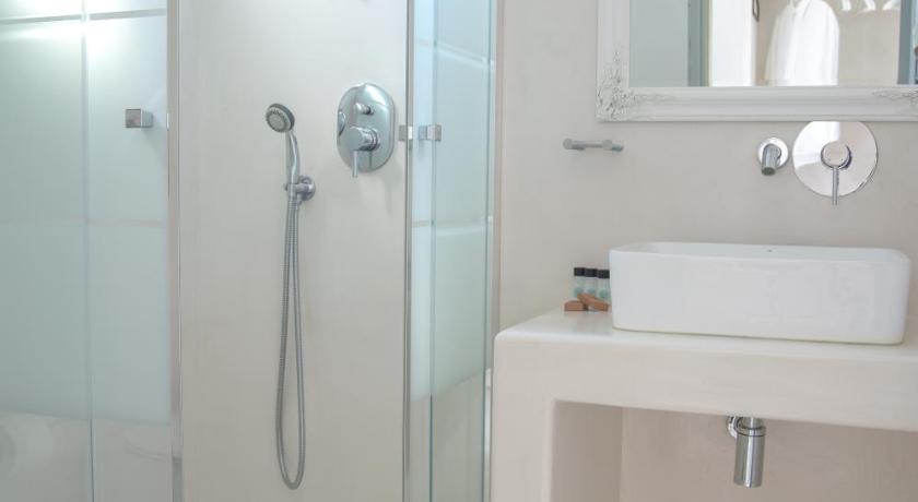 รูปของห้องสุพีเรียร์เตียงใหญ่ (Superior Double Room) 2