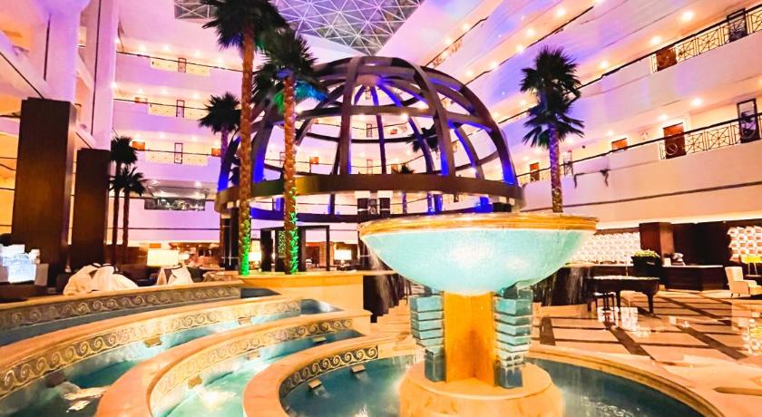 Mövenpick Grand Al Bustan - image 12