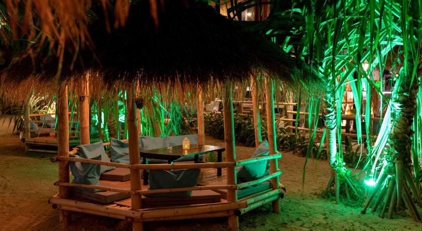 The Lazy Lodge - image 42