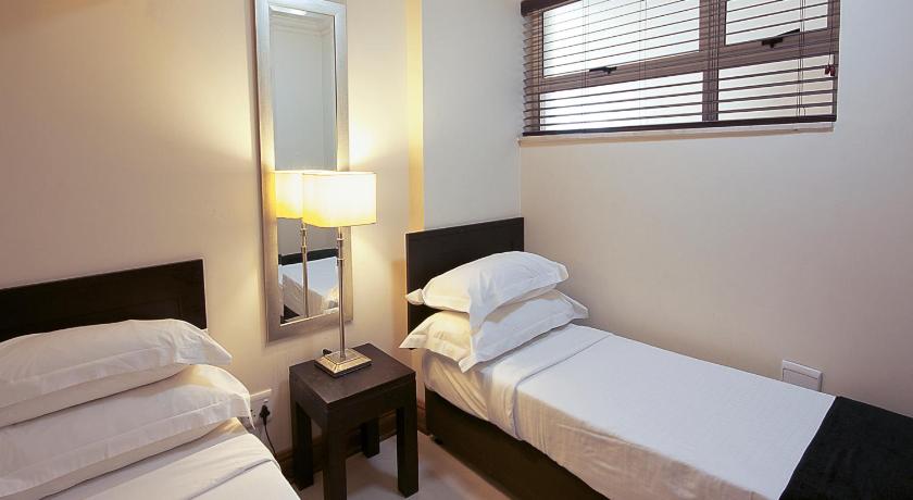Image of Superior Family Room 7
