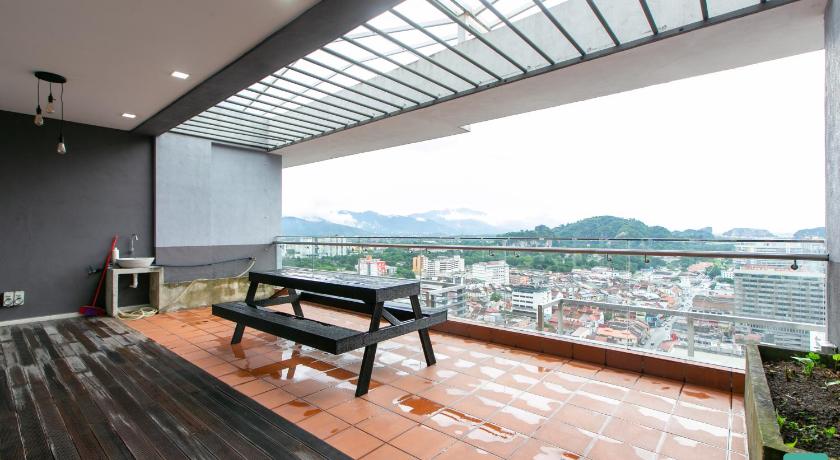 イポー JOMSTAY Octagon Ipoh Suites  5つ星 ゲストハウス プール