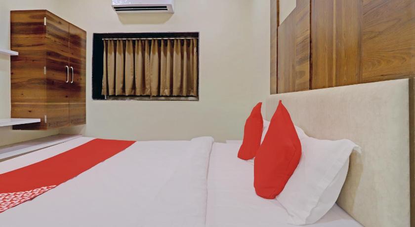 OYO 81281 Hotel Jay Mahakali