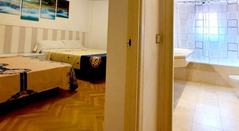 FUENCARRAL BARCELO Apartaments PARKING TPH - image 13