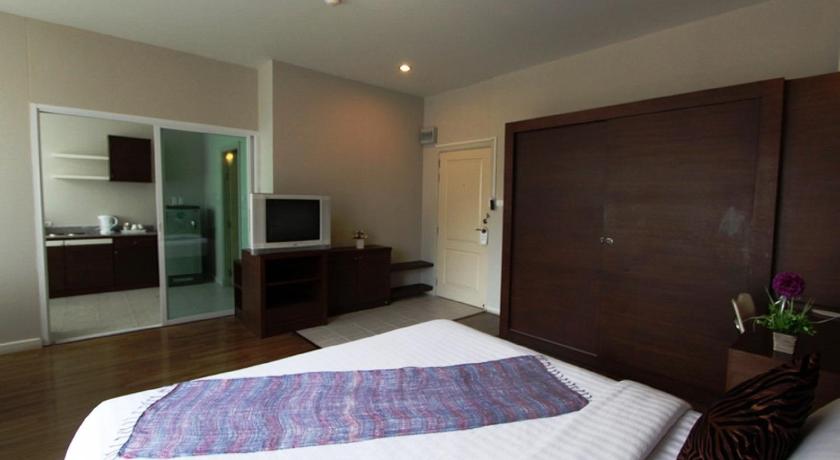 Image of Studio Suite 1 King Bed Non-Smoking 17