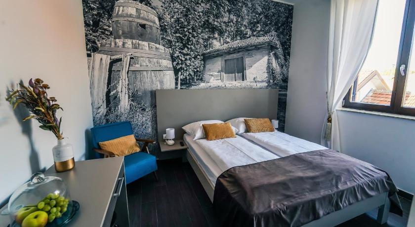 Bagrina Suites photo