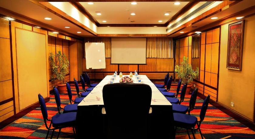 Gokulam Park Hotel