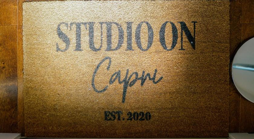 Studio on Capri — Hotel in Calgary (AB)