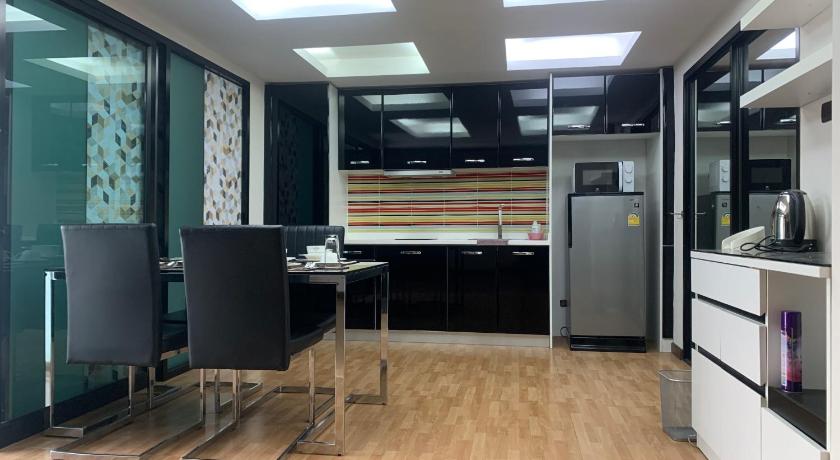 コンケン Khonkaen Residence 3つ星 ホテル 外観