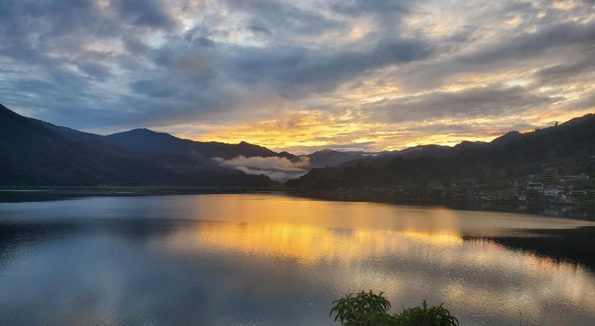 Hotel waterside — Hotel in Pokhara