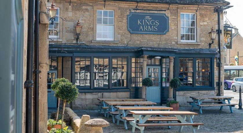 The Kings Arms Hotel