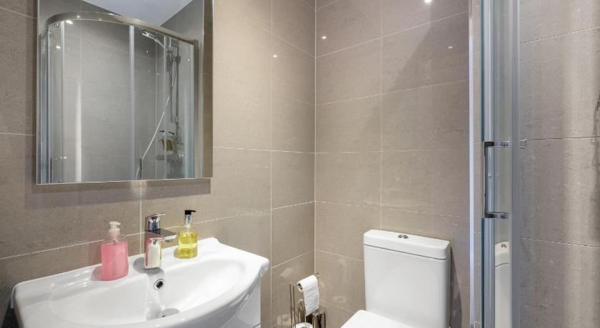 London Heathrow Living Serviced Apartments by Ferndale photo