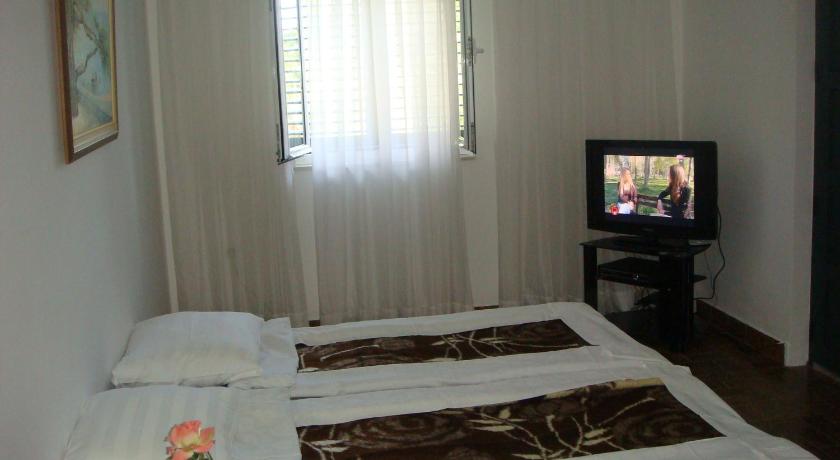 Guest house Dragovic photo