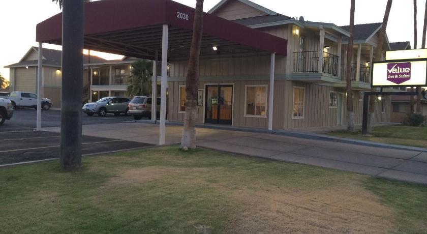 Value Inn &amp; Suites — Hotel in El Centro (CA)