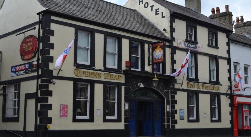 The Queens Head Hotel photo