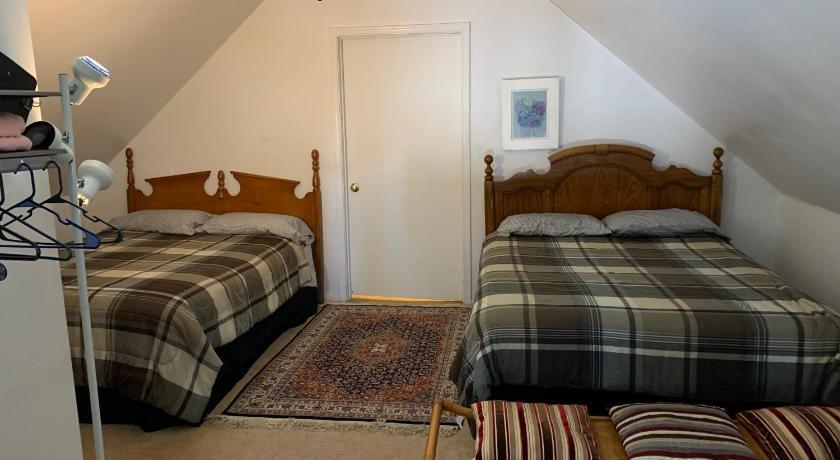 Va Beach Zen tree house style studio F photo