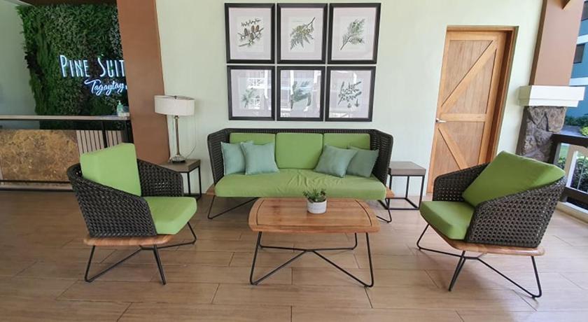 Summer10th Pinesuites Scandi Minimalist Deluxe - image 24