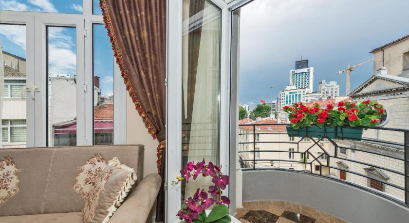 IQ HOTEL - image 3