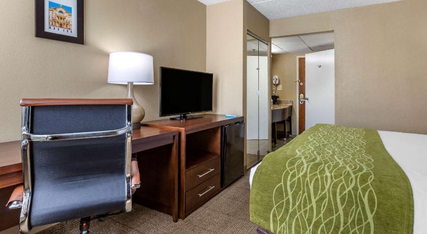 Comfort Inn Edison - New Brunswick