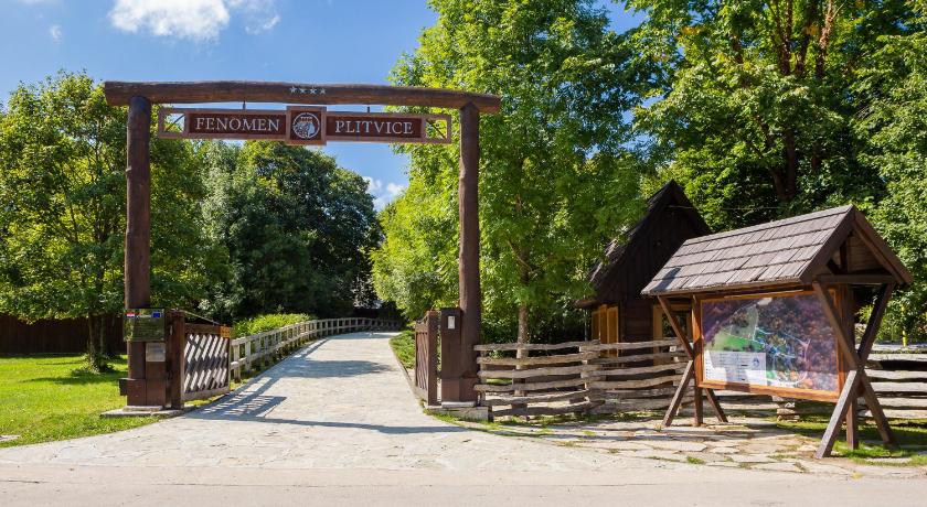 Fenomen Plitvice Resort photo
