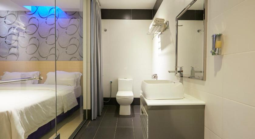 Image of Deluxe Room 5