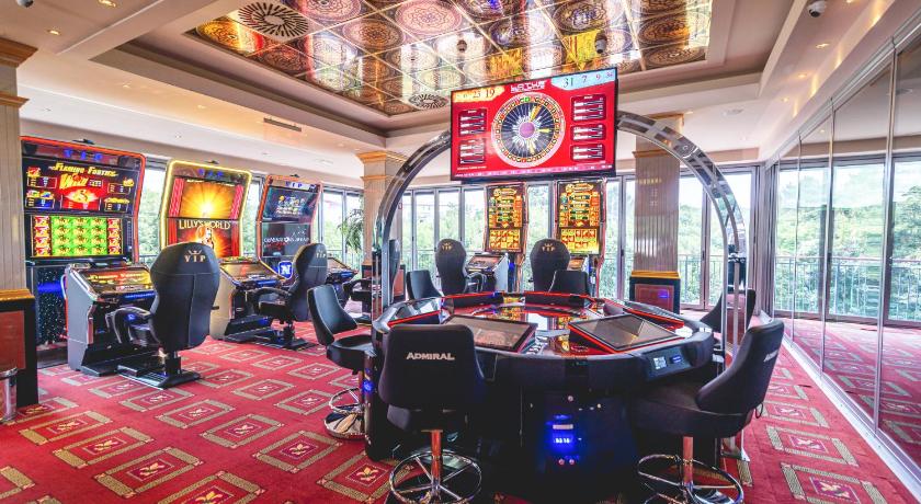Casino & Hotel ADMIRAL Kozina photo
