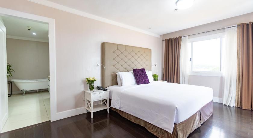 Image of Penthouse with City View 5