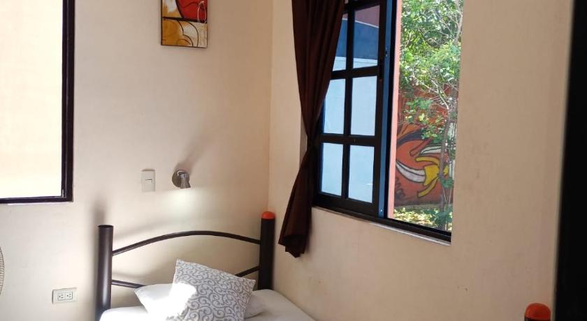 Image of Single Room with Shared Bathroom 0