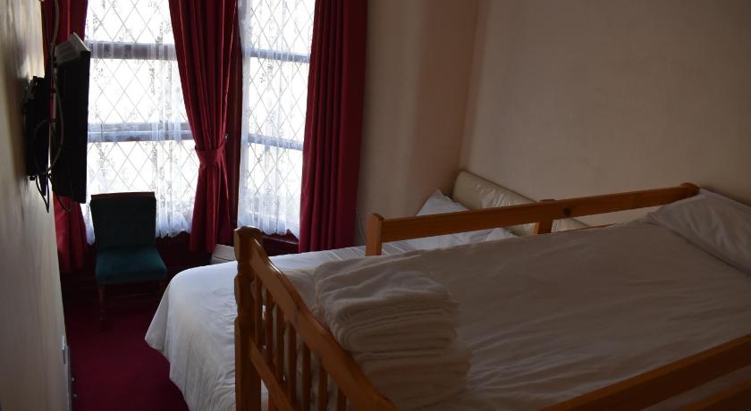 Image of Family Room with Private Bathroom 1
