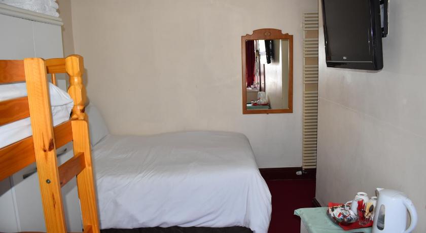 Image of Double Room with Private Bathroom 1