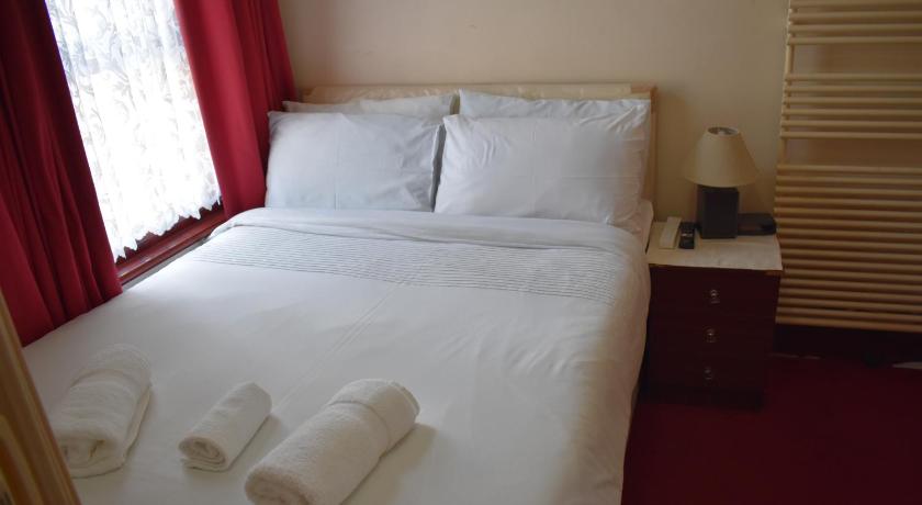 Image of Double Room with Private Bathroom 0