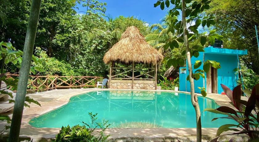 Gardenhotel Macan Che B&B photo