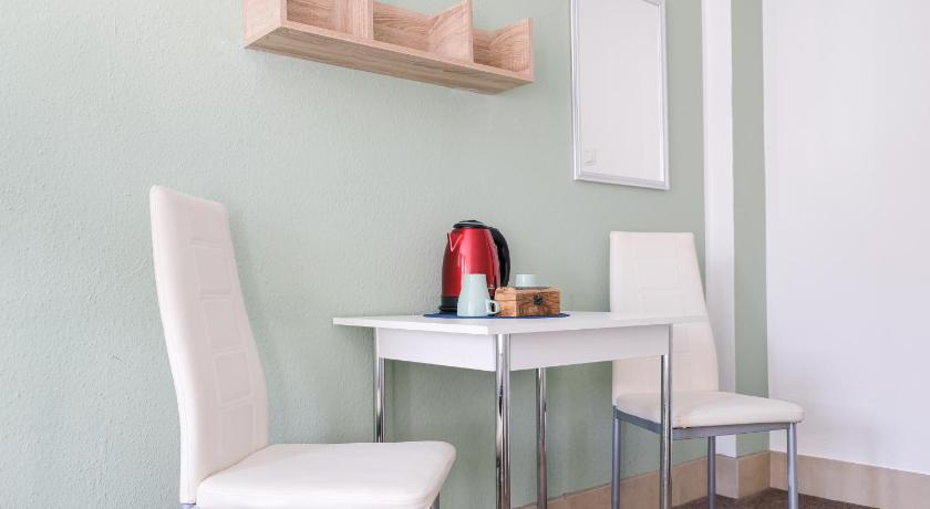 Hostel City South - image 3