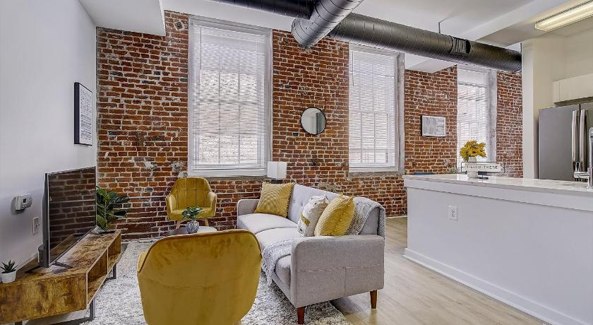 Frontdesk I Carriage Wheel Lofts Apts Philadelphia — Hotel in Philadelphia (PA)