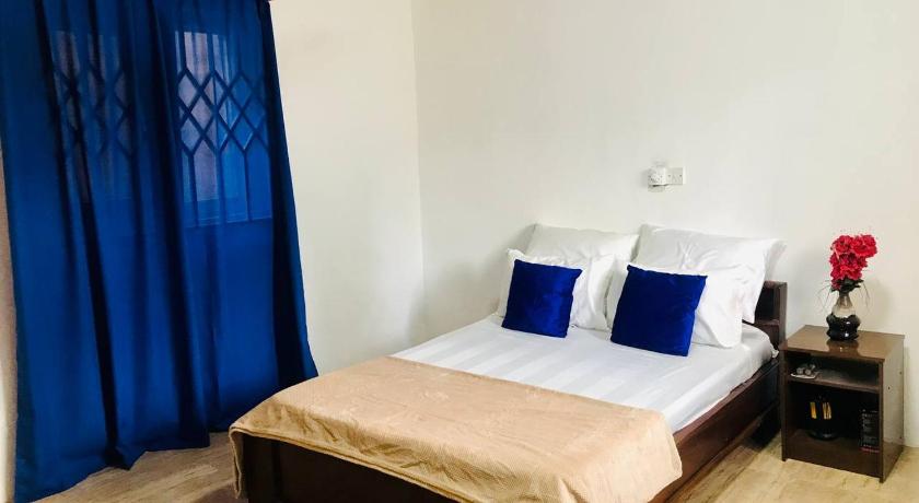 Moroccan Tile House - Tranquil Estate - Boundary Rd — Hotel in Accra
