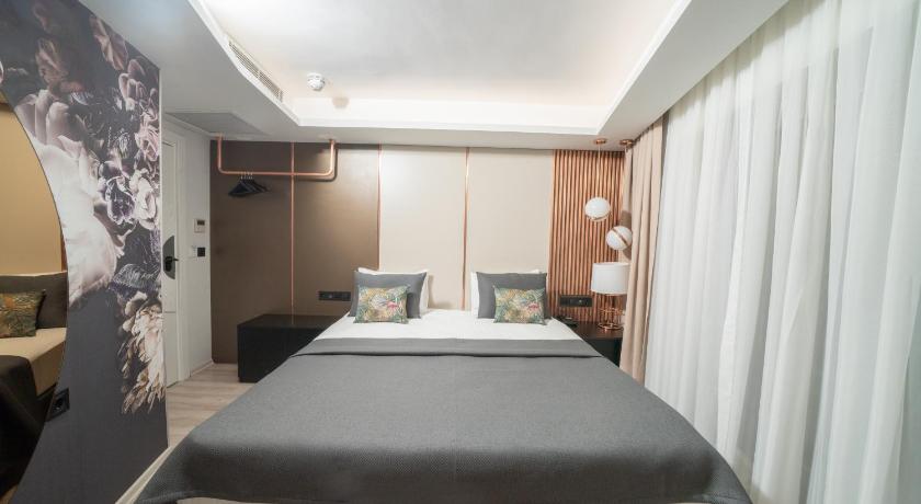 FAMA Boutique Hotel photo