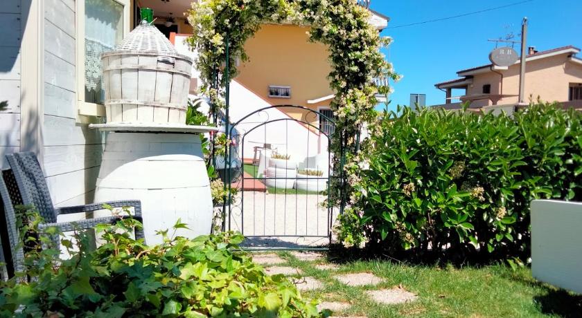 casa vacanze Sogni d'Oro GIOIA — Hotel in Civitanova Marche