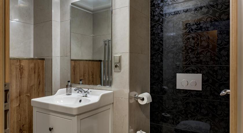 Merchant's Avenue Residence - image 14
