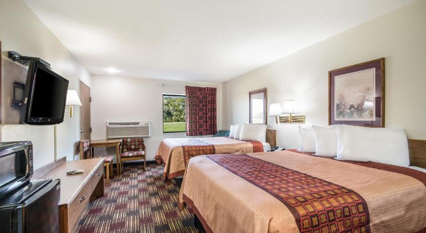 Americas Best Value Inn & Suites Harrisonville