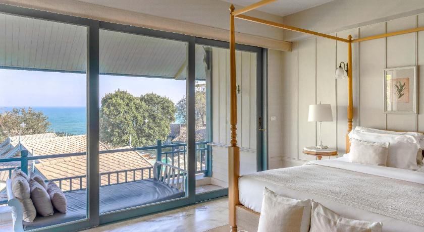 Image of Seaside Suite with Sea View 3