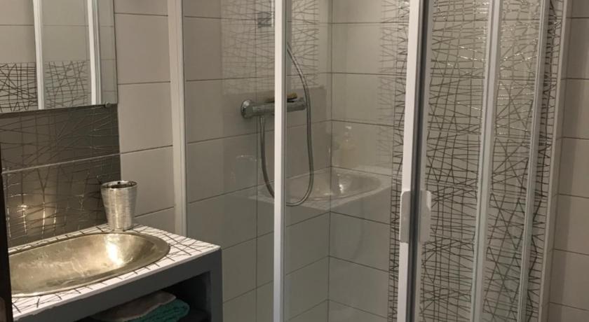 埃皮纳勒 7 Metris 2星级 单人房 套房