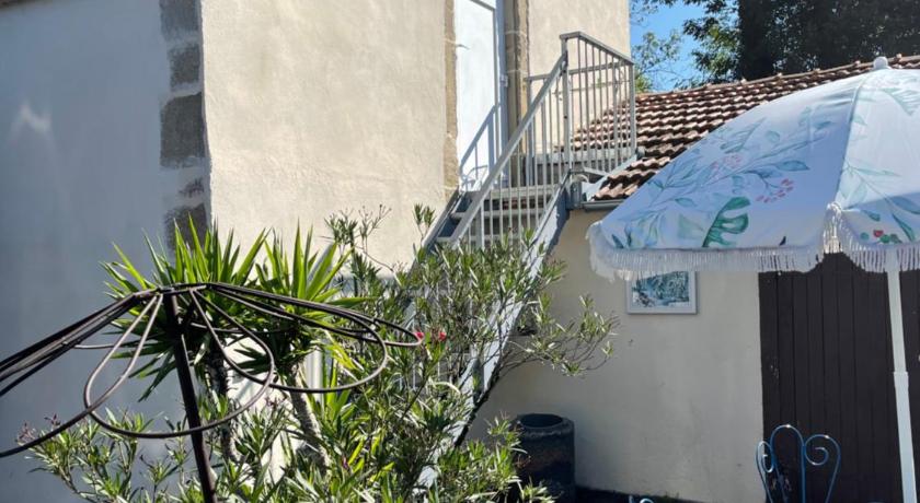 埃皮纳勒 7 Metris 2星级 单人房 大堂