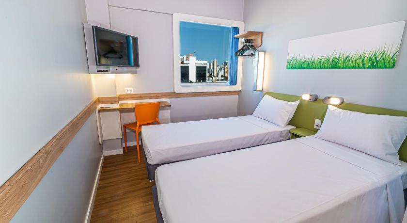 IBIS BUDGET FORTALEZA PRAIA DE IRACEMA